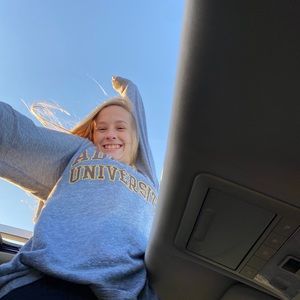 Meet your Posher, Jillian